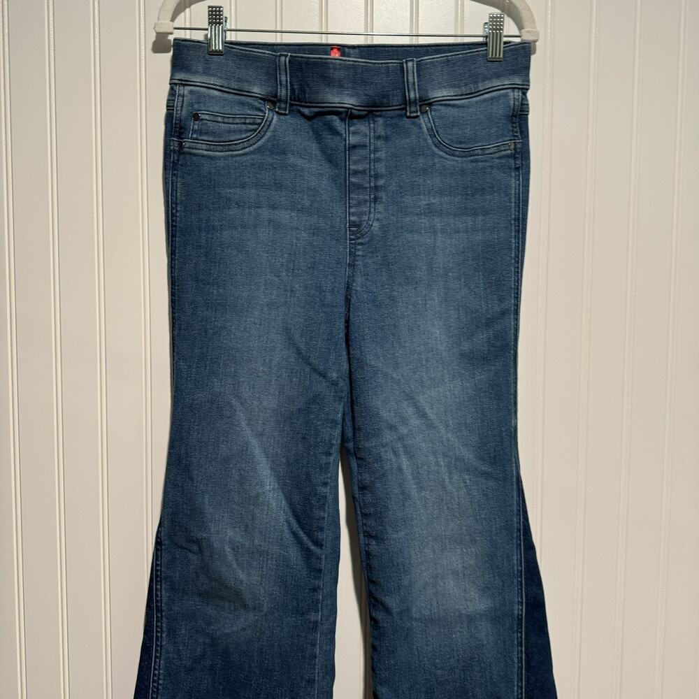 Spanx High Waisted Flare Jeans Two Tone Denim Pull On Size Medium - Picture 3 of 7